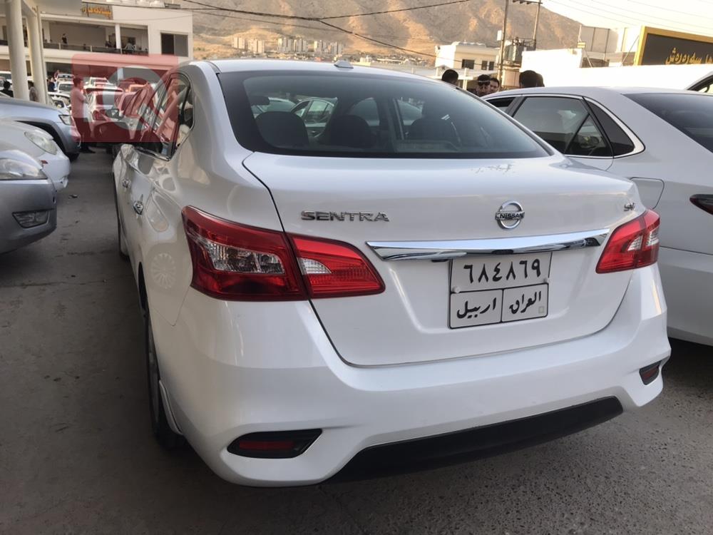 نیسان سێنترا